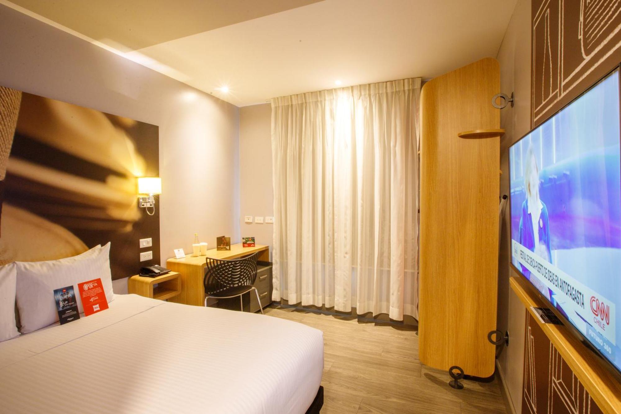 Ibis Quito Hotel Exterior photo